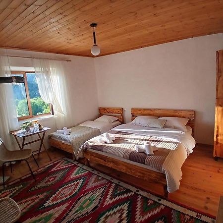 Bujtina Tusha Hotel Priska e Madhe Eksteriør billede