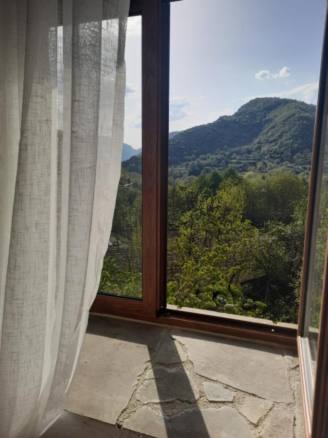 Bujtina Tusha Hotel Priska e Madhe Eksteriør billede